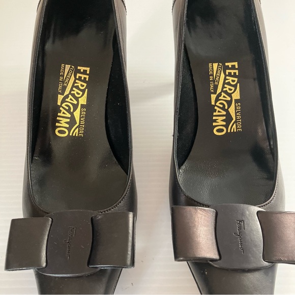 Salvatore Ferragamo “the Beira” 7cm Black Bow Heels size 7 - Picture 9 of 12